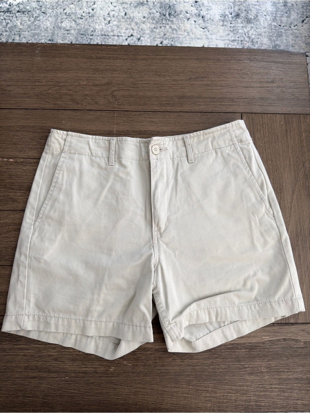 Calvin Klein Women's Cream Tailored Shorts